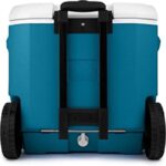 COOLER COLEMAN AZUL C/RUEDAS Y GUIADOR 60 QT. 57 LTS. - Imagen 3